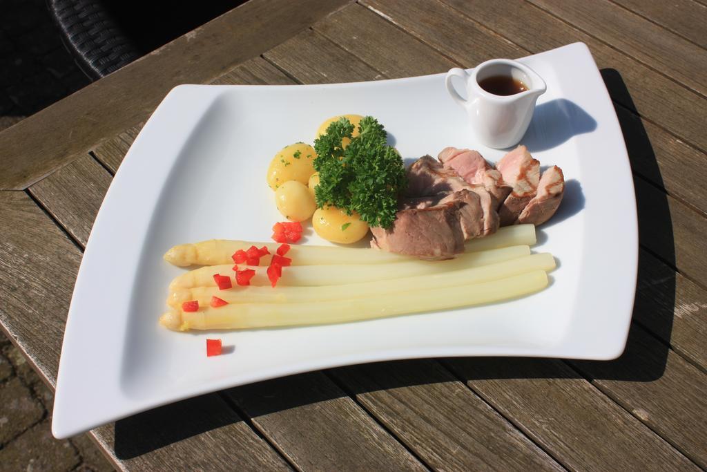 Restaurant Oolderhof Bv Hotel Roermond Luaran gambar