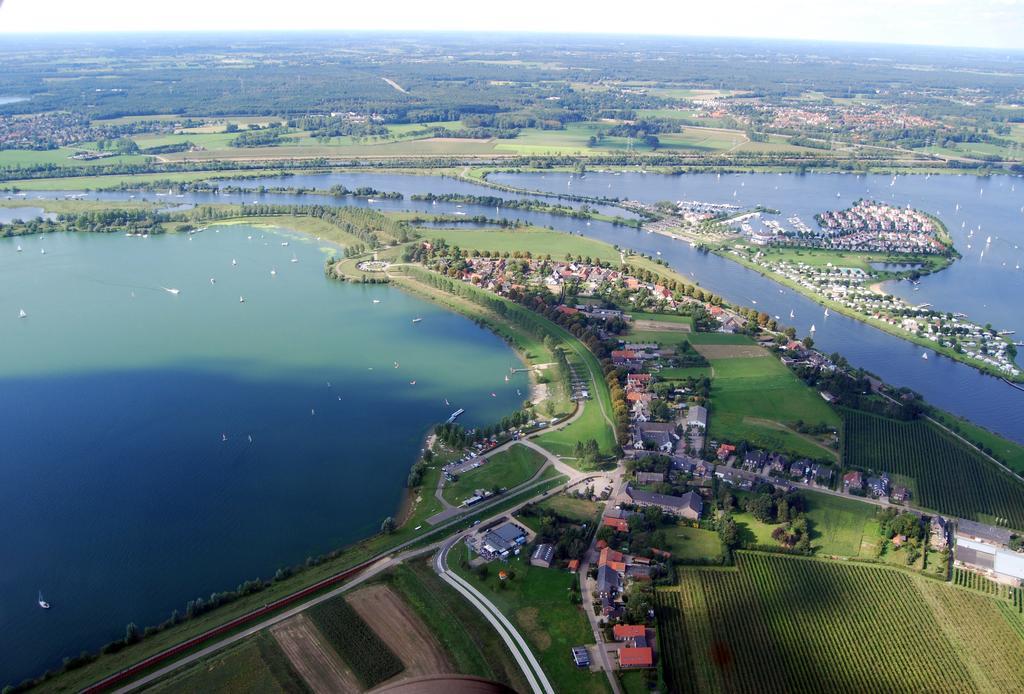 Restaurant Oolderhof Bv Hotel Roermond Luaran gambar