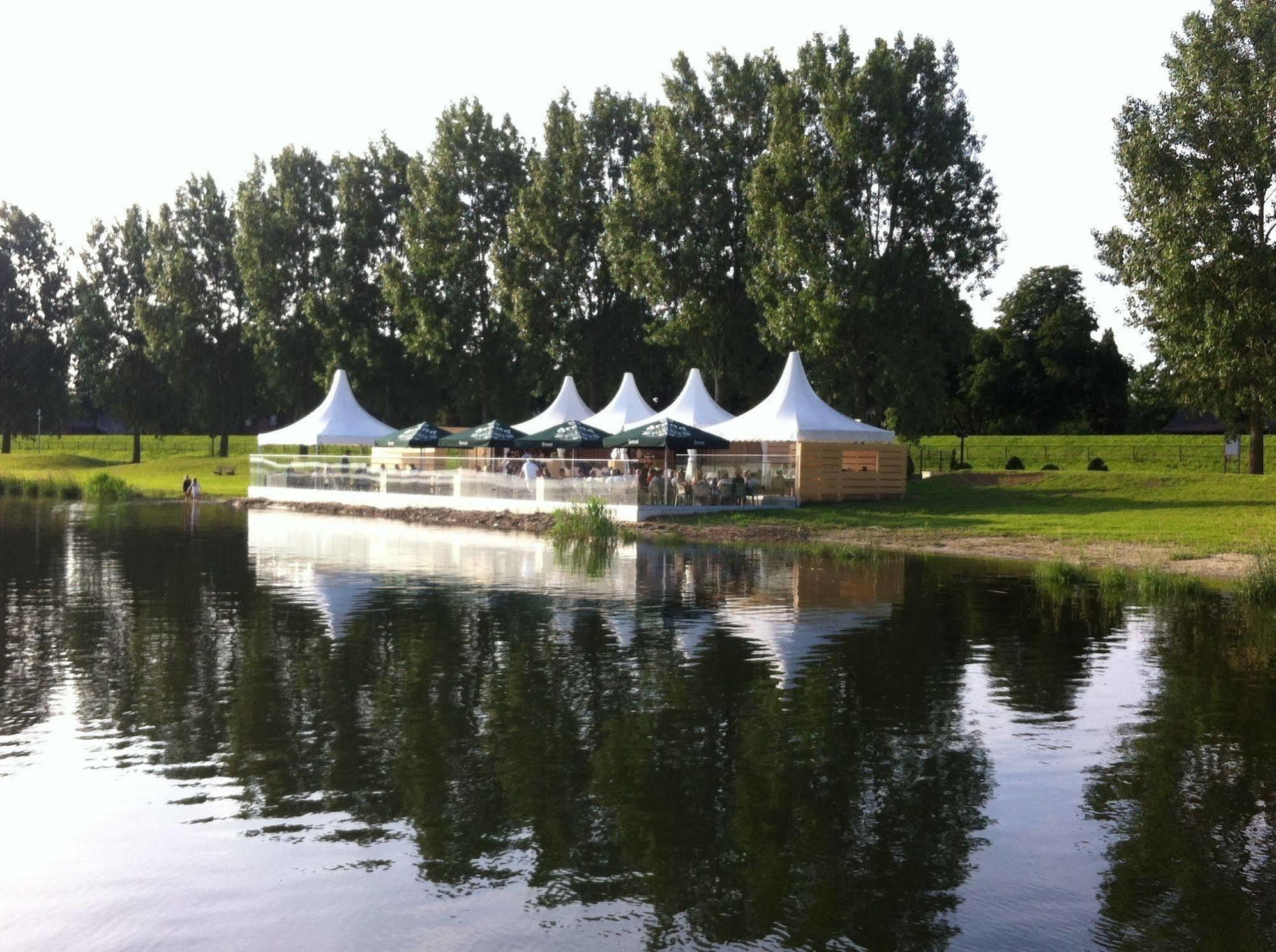 Restaurant Oolderhof Bv Hotel Roermond Luaran gambar